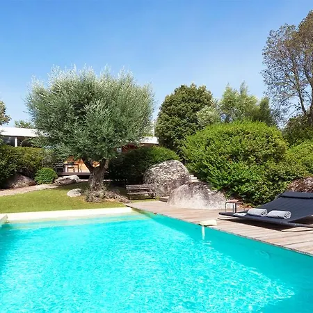 Villa Porto-vecchio Sleeps 5 With Pool Air Con And Wifi